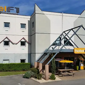 Hotelf1 Lyon Isle D'abeau Ouest St Exupery *** Saint-Quentin-Fallavier
